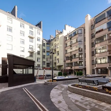 Apartment 2ndhomes Modern & Cozy 2br With Balcony *