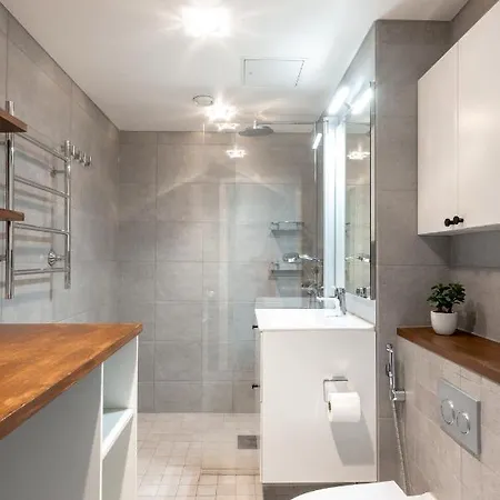 Apartment 2ndhomes Modern & Cozy 2br With Balcony